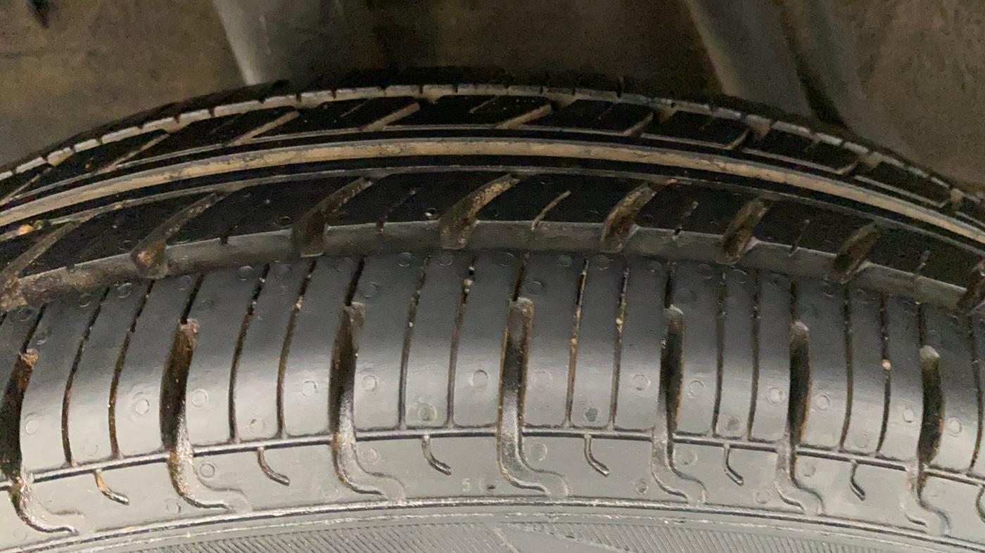 2019 Renault Kwid CLIMBER 1.0, Petrol, Manual, 46,862 km, Right Rear Tyre Tread