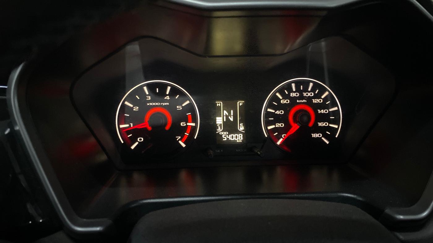 2018 Mahindra KUV 100 NXT K8 P 6 STR DUAL TONE, Petrol, Manual, 53,996 km, Odometer Image