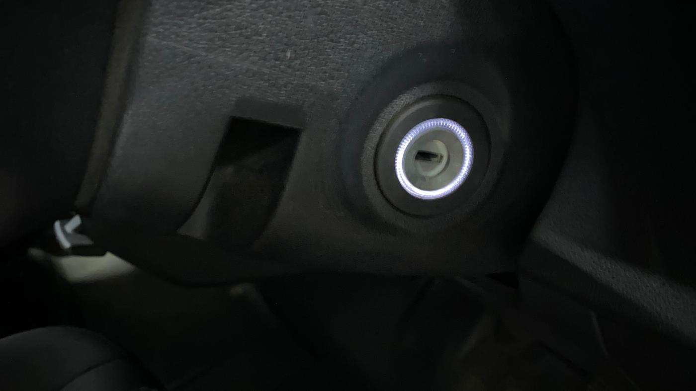 2018 Mahindra KUV 100 NXT K8 P 6 STR DUAL TONE, Petrol, Manual, 53,996 km, Keyless Start/ Stop Button