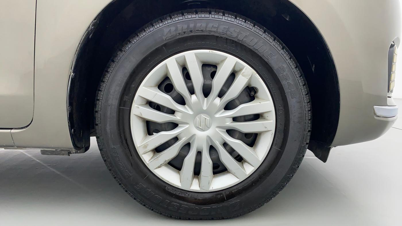 2018 Maruti Dzire VXI, Petrol, Manual, 71,810 km, Right Front Wheel