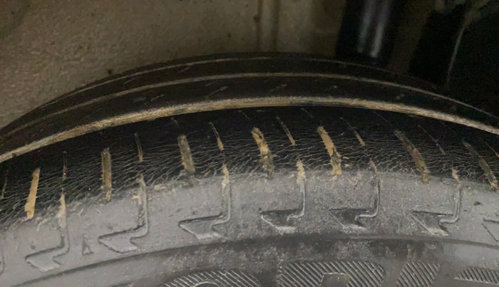 2019 Maruti IGNIS ZETA 1.2 AMT, Petrol, Automatic, 31,753 km, Left Rear Tyre Tread