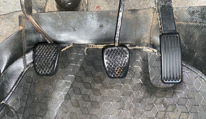 2022 Honda Amaze 1.2L I-VTEC E, CNG, Manual, 91,028 km, Pedals