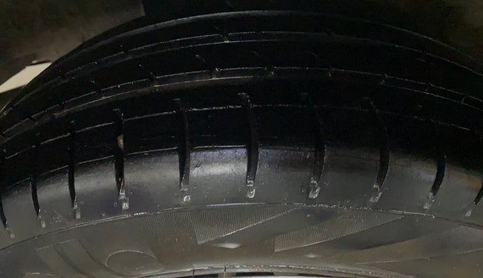 2022 Honda Amaze 1.2L I-VTEC E, CNG, Manual, 91,028 km, Right Rear Tyre Tread