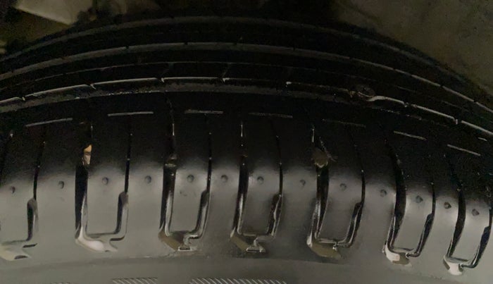 2022 Hyundai NEW I20 MAGNA 1.5 MT, Diesel, Manual, 12,955 km, Right Rear Tyre Tread