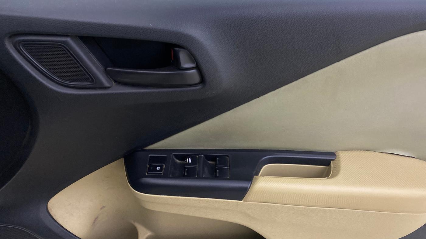 2016 Honda City 1.5L I-VTEC S MT, Petrol, Manual, 90,217 km, Driver Side Door Panels Control