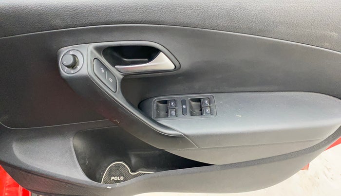 2020 Volkswagen Polo HIGHLINE PLUS 1.0L TSI, Petrol, Manual, 34,800 km, Driver Side Door Panels Control