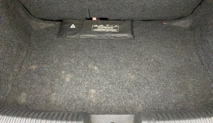 2020 Volkswagen Polo HIGHLINE PLUS 1.0L TSI, Petrol, Manual, 34,800 km, Boot Inside