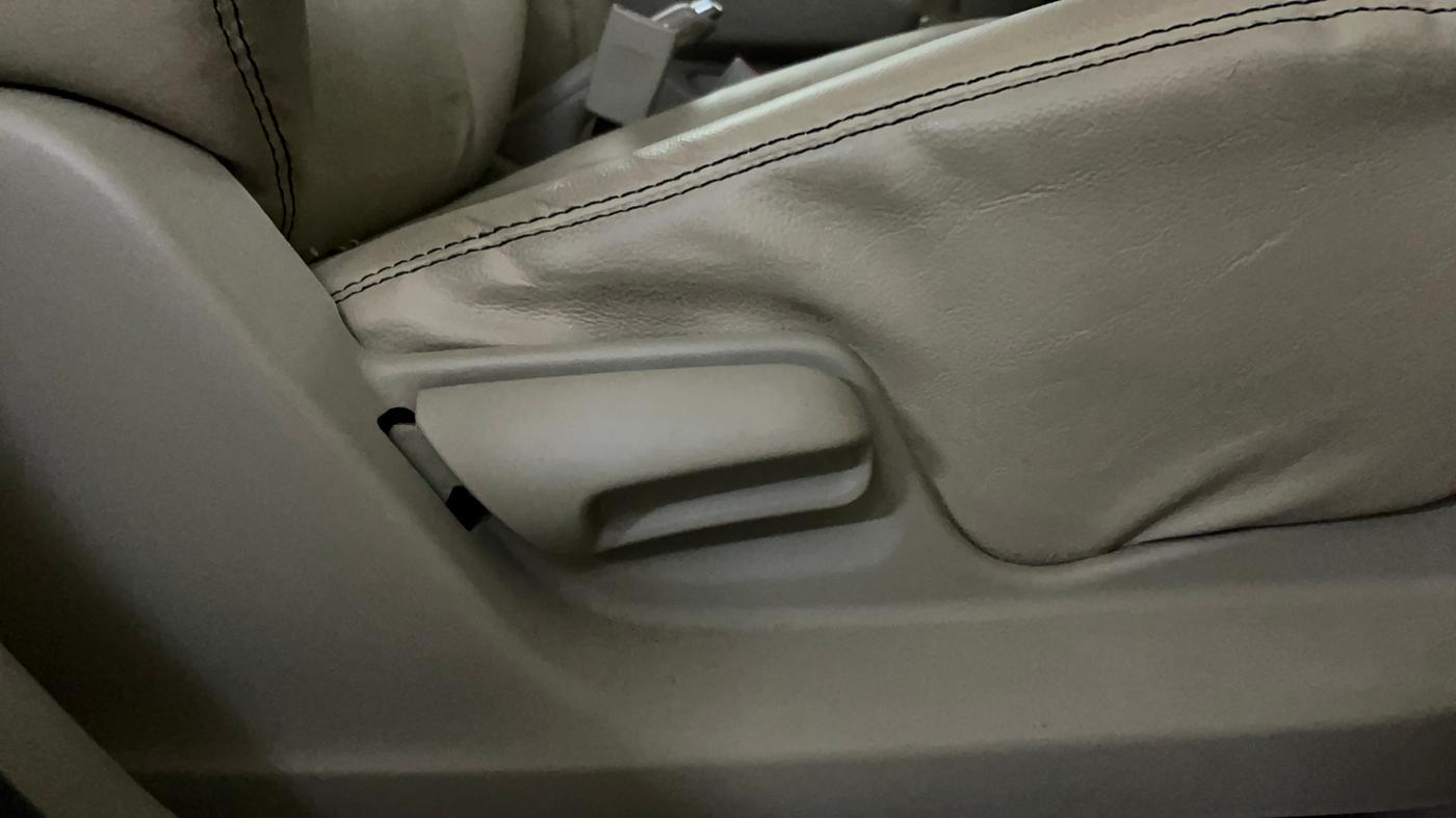2014 Maruti Swift Dzire VXI, Petrol, Manual, 29,570 km, Driver Side Adjustment Panel