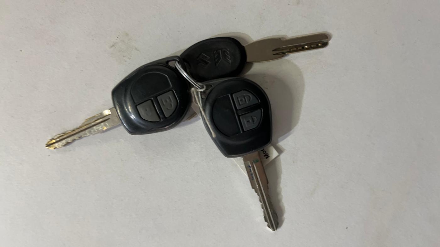 2014 Maruti Swift Dzire VXI, Petrol, Manual, 29,570 km, Key Close Up