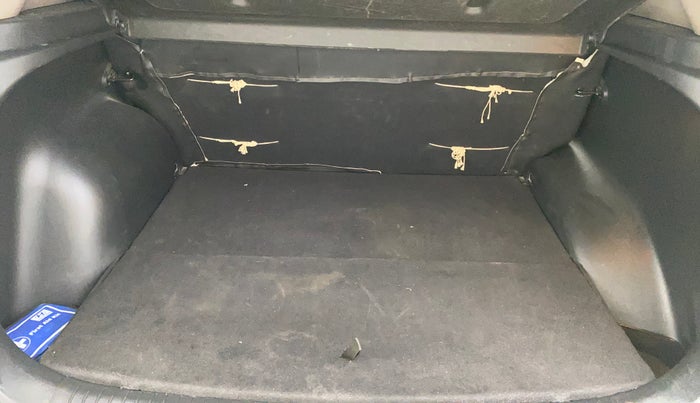 2017 Hyundai Creta S 1.4 DIESEL, Diesel, Manual, 62,642 km, Boot Inside