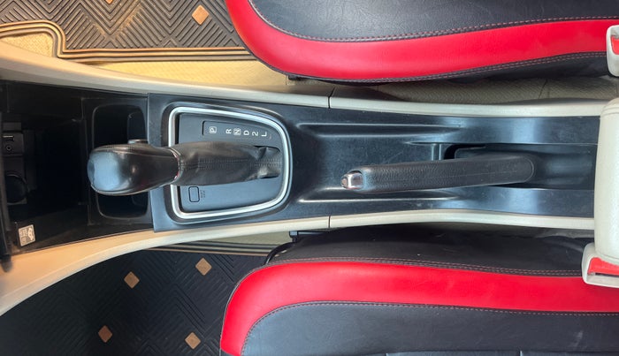 2018 Maruti Ciaz ALPHA  AT 1.4  PETROL, Petrol, Automatic, 98,558 km, Gear Lever