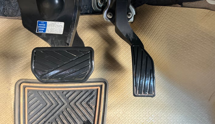 2018 Maruti Ciaz ALPHA  AT 1.4  PETROL, Petrol, Automatic, 98,558 km, Pedals