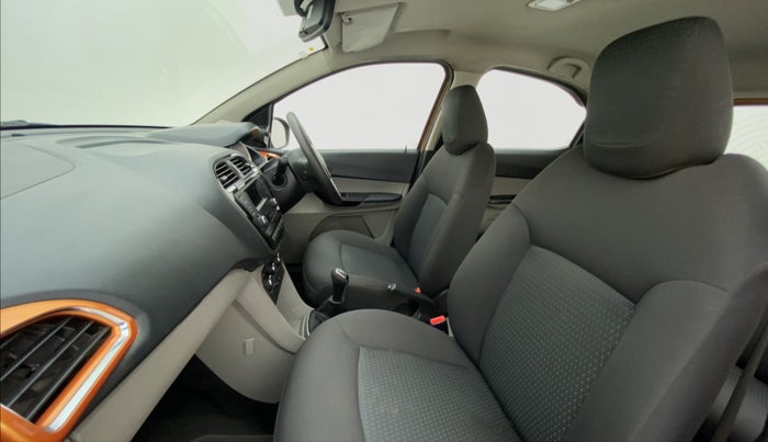 2017 Tata Tiago XZ 1.2 REVOTRON, Petrol, Manual, 65,312 km, Right Side Front Door Cabin