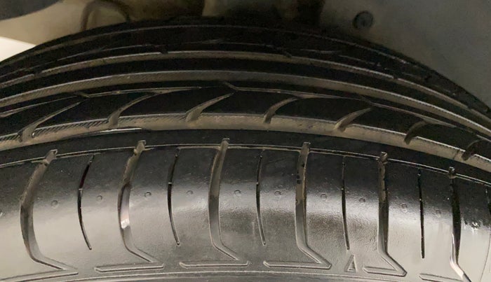 2017 Hyundai Creta E PLUS 1.6 PETROL, Petrol, Manual, 42,089 km, Right Rear Tyre Tread