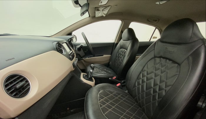 2018 Hyundai Xcent SX 1.2, Petrol, Manual, 42,605 km, Right Side Front Door Cabin