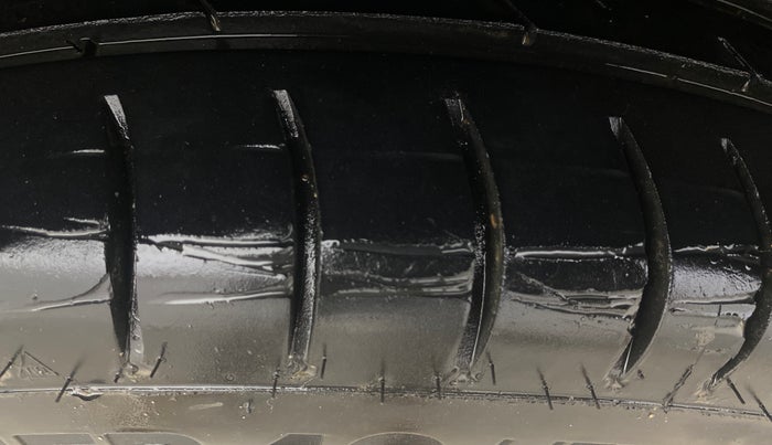 2013 Tata Manza VX QUADRAJET, Diesel, Manual, 87,544 km, Right Front Tyre Tread