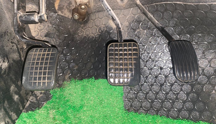 2013 Tata Manza VX QUADRAJET, Diesel, Manual, 87,544 km, Pedals