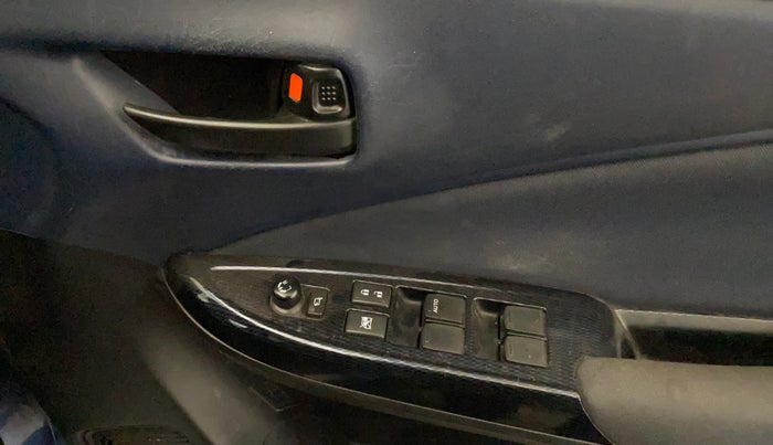 2022 Maruti Baleno DELTA PETROL 1.2, Petrol, Manual, 1,03,998 km, Driver Side Door Panels Control