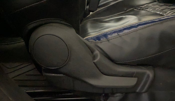 2022 Maruti Baleno DELTA PETROL 1.2, Petrol, Manual, 1,03,998 km, Driver Side Adjustment Panel