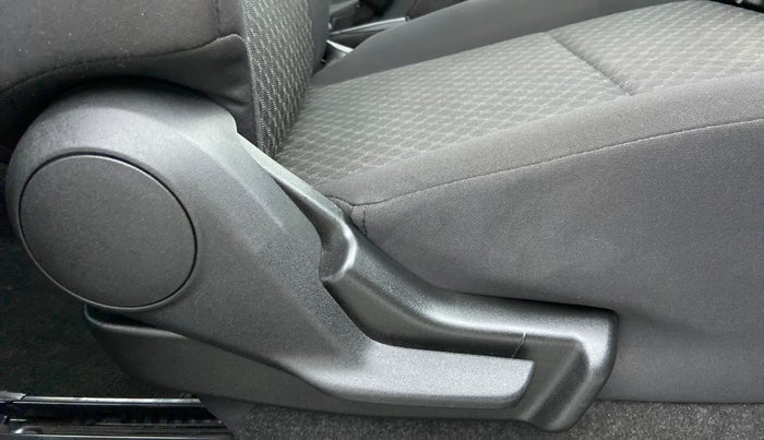 2021 Maruti Celerio VXI d, Petrol, Manual, 7,729 km, Driver Side Adjustment Panel