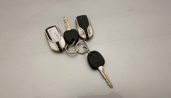 2021 Hyundai NEW SANTRO SPORTZ EXECUTIVE MT CNG, CNG, Manual, 31,303 km, Key Close Up