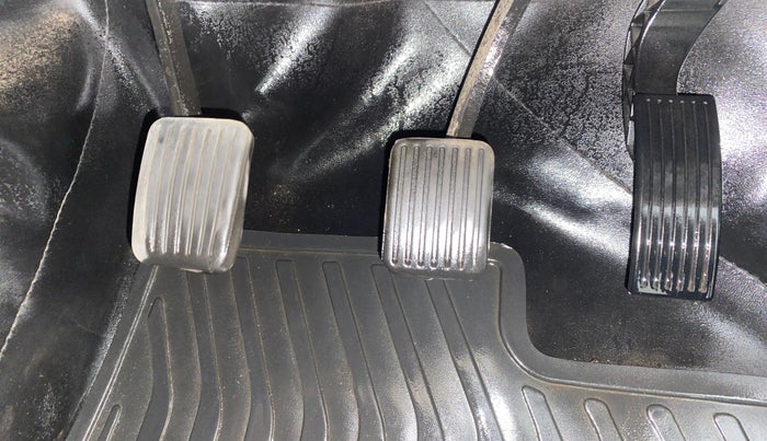 2021 Hyundai NEW SANTRO SPORTZ EXECUTIVE MT CNG, CNG, Manual, 31,303 km, Pedals