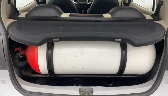 2021 Hyundai NEW SANTRO SPORTZ EXECUTIVE MT CNG, CNG, Manual, 31,303 km, Boot Inside