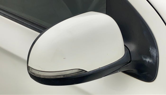 2011 Hyundai i20 SPORTZ (O) 1.2, Petrol, Manual, 93,658 km, Right rear-view mirror - Cover has minor damage