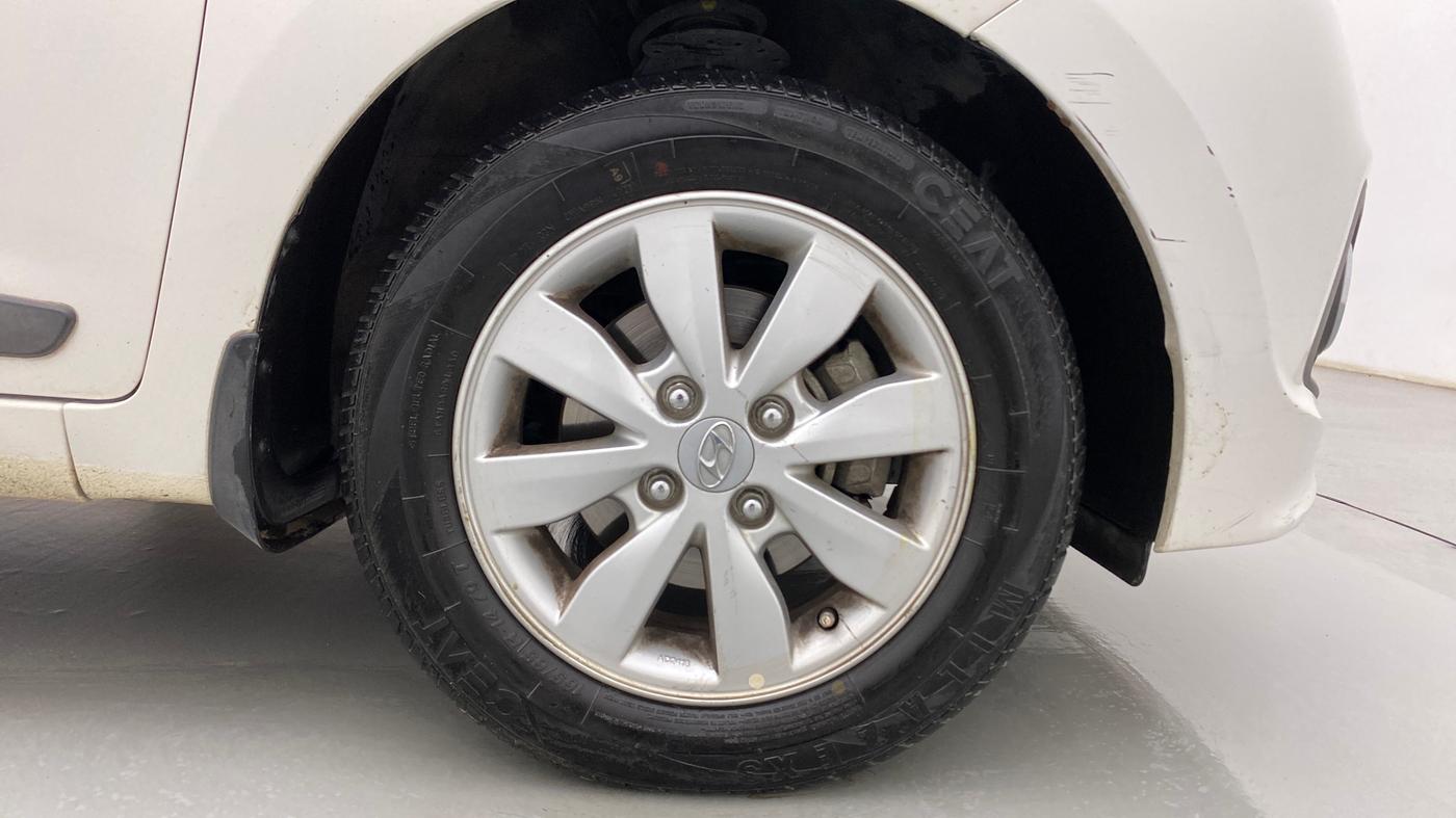 2014 Hyundai Xcent SX 1.2 (O), Petrol, Manual, 49,066 km, Right Front Wheel