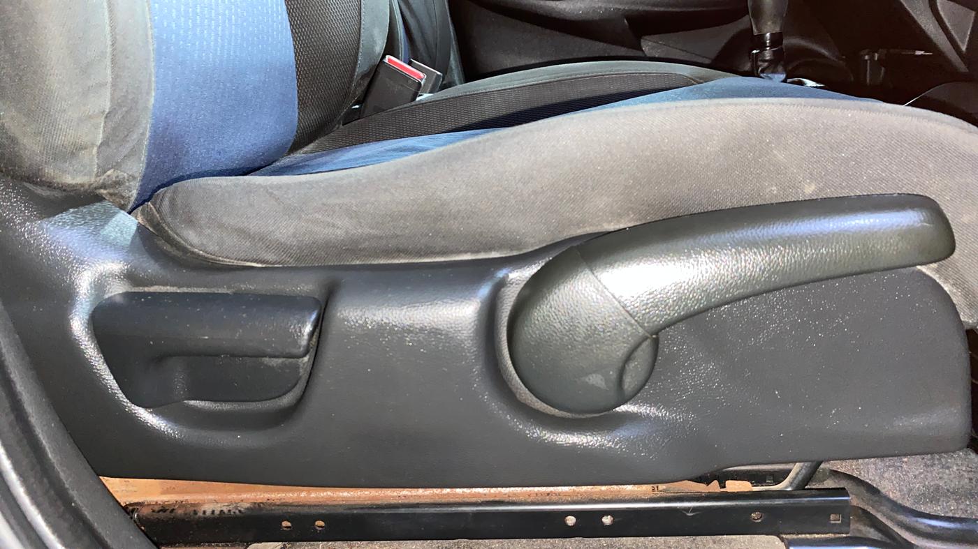 2018 Honda WR-V 1.2L I-VTEC S MT, Petrol, Manual, 39,230 km, Driver Side Adjustment Panel