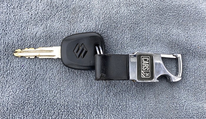 2018 Maruti Alto 800 LXI, CNG, Manual, 57,917 km, Key Close Up