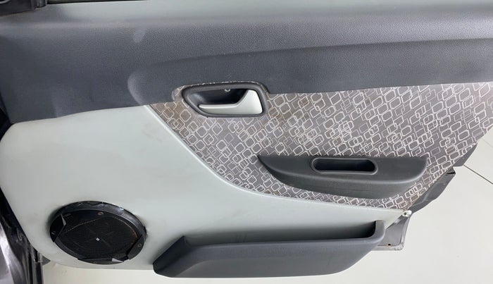 2018 Maruti Alto 800 LXI, CNG, Manual, 57,917 km, Driver Side Door Panels Control