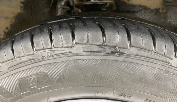 2017 Maruti Alto 800 LXI, Petrol, Manual, 34,901 km, Right Front Tyre Tread