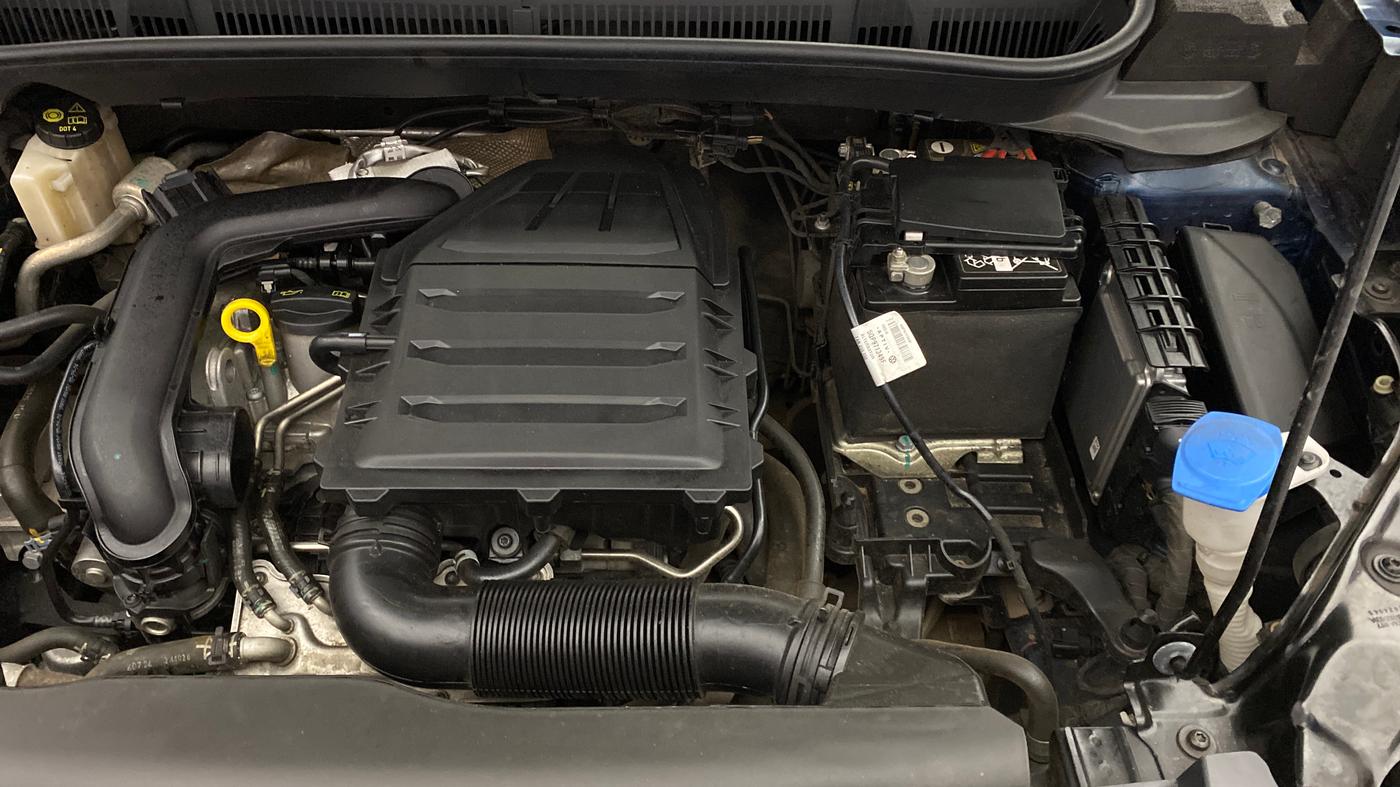 2024 Volkswagen TAIGUN COMFORTLINE 1.0 TSI MT, Petrol, Manual, 26,845 km, Engine View - Left