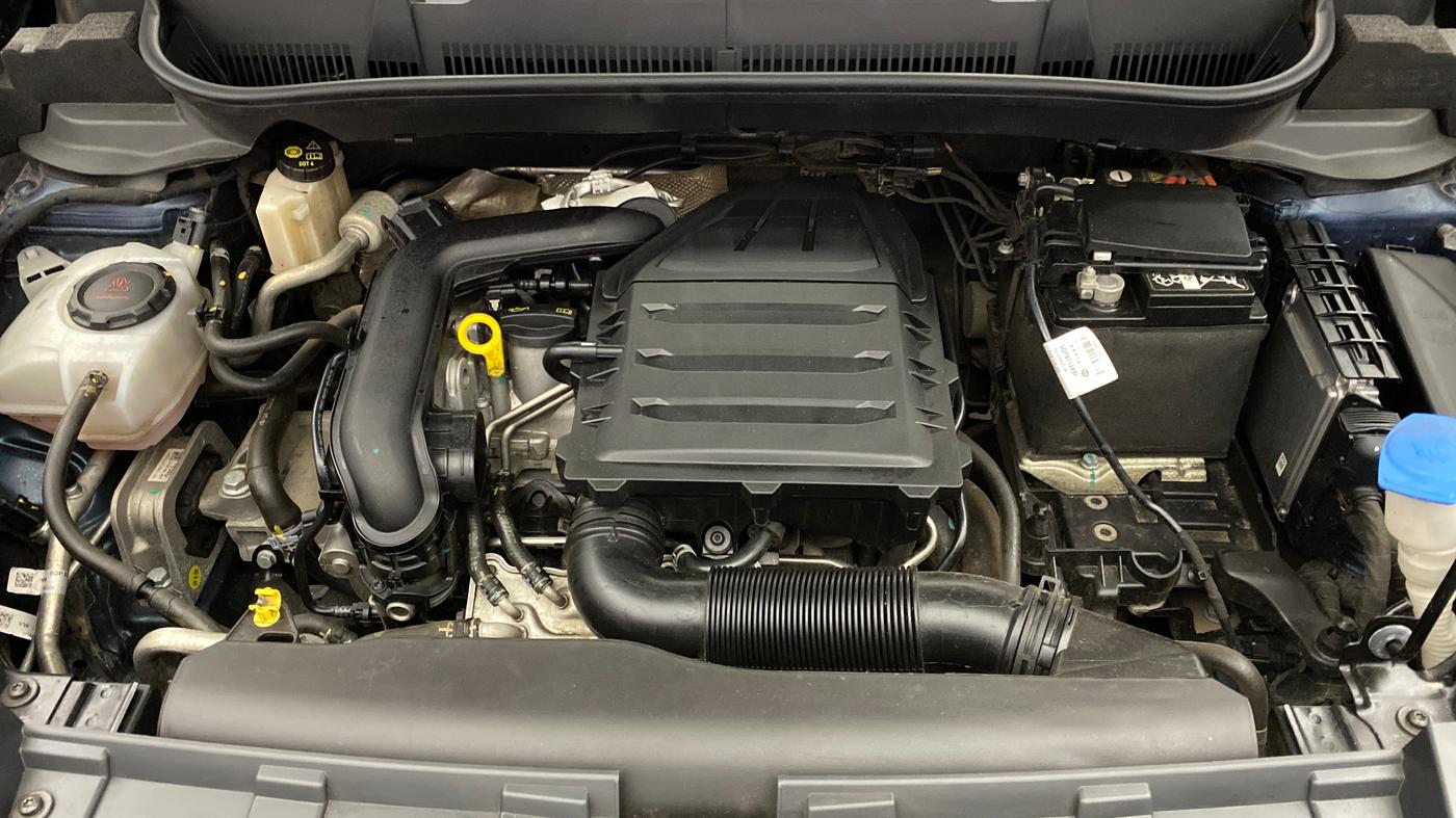 2024 Volkswagen TAIGUN COMFORTLINE 1.0 TSI MT, Petrol, Manual, 26,845 km, Engine View
