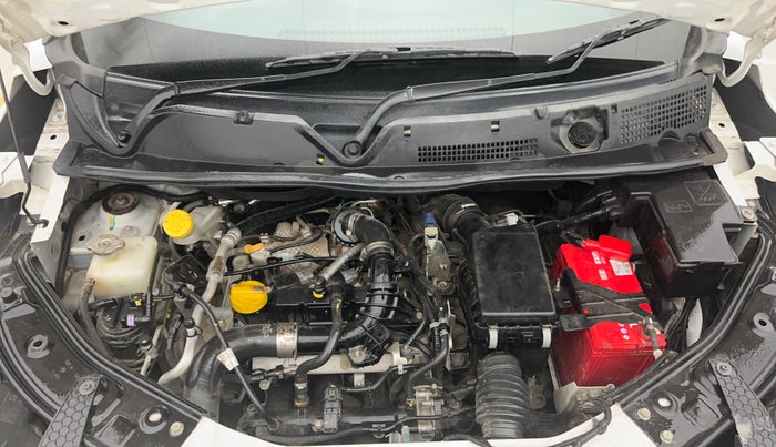 2023 Nissan MAGNITE XV PREMIUM TURBO CVT, Petrol, Automatic, 16,371 km, Engine View