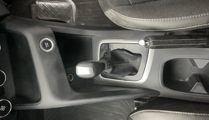 2023 Nissan MAGNITE XV PREMIUM TURBO CVT, Petrol, Automatic, 16,371 km, Gear Lever