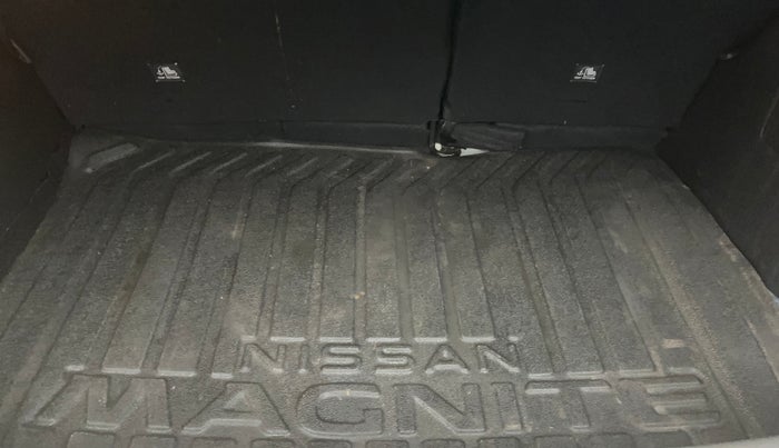 2023 Nissan MAGNITE XV PREMIUM TURBO CVT, Petrol, Automatic, 16,371 km, Boot Inside