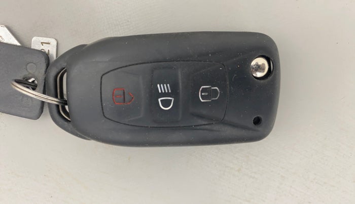 2020 Tata Tiago XZ PLUS PETROL, Petrol, Manual, 39,409 km, Key Close Up