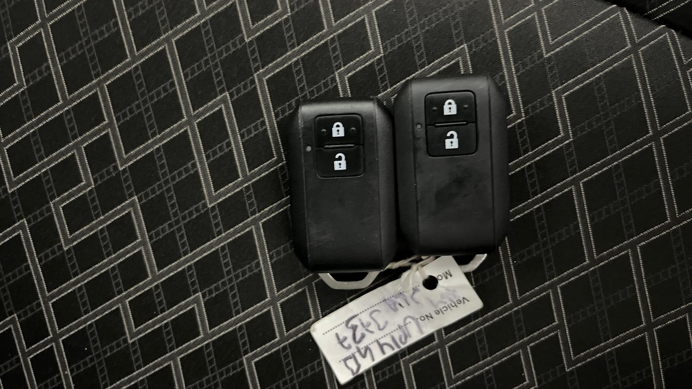 2024 Maruti IGNIS ALPHA 1.2 AMT, Petrol, Automatic, 33,974 km, Key Close Up