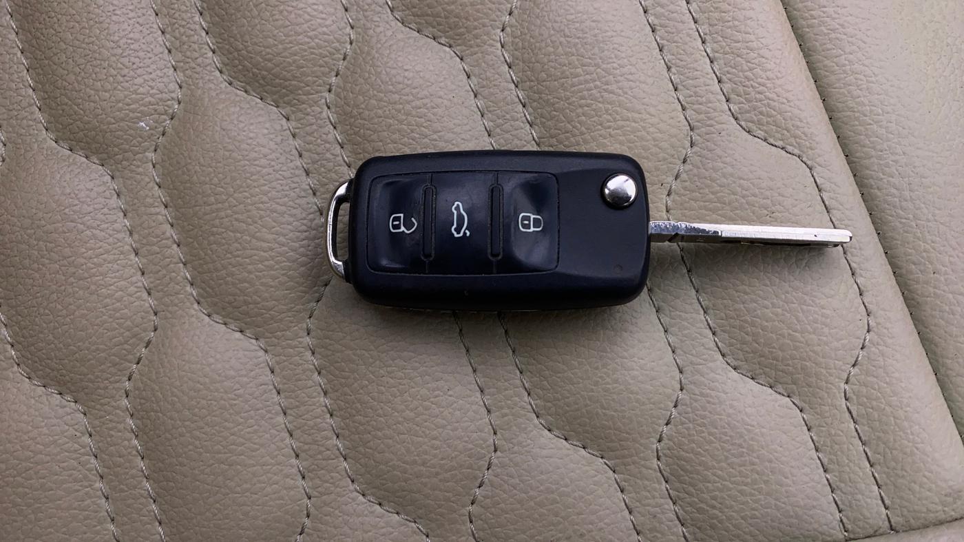 2019 Volkswagen Ameo COMFORTLINE 1.0L, Petrol, Manual, 40,024 km, Key Close Up