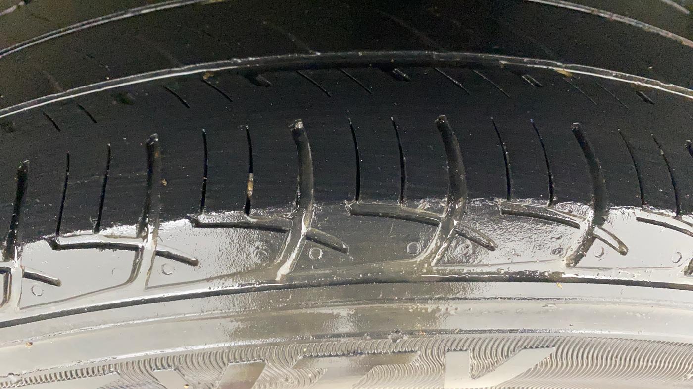2019 Volkswagen Ameo COMFORTLINE 1.0L, Petrol, Manual, 40,024 km, Left Rear Tyre Tread
