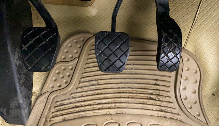 2019 Volkswagen Ameo COMFORTLINE 1.0L, Petrol, Manual, 39,944 km, Pedals