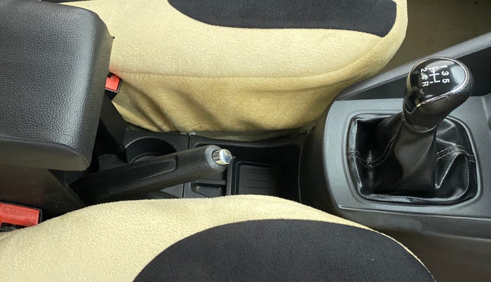 2018 Ford Figo Aspire 1.2 TITANIUM PETROL, Petrol, Manual, 47,340 km, Gear Lever