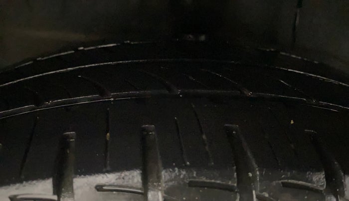 2021 Hyundai GRAND I10 NIOS ASTA 1.2 KAPPA VTVT, Petrol, Manual, 93,703 km, Right Rear Tyre Tread