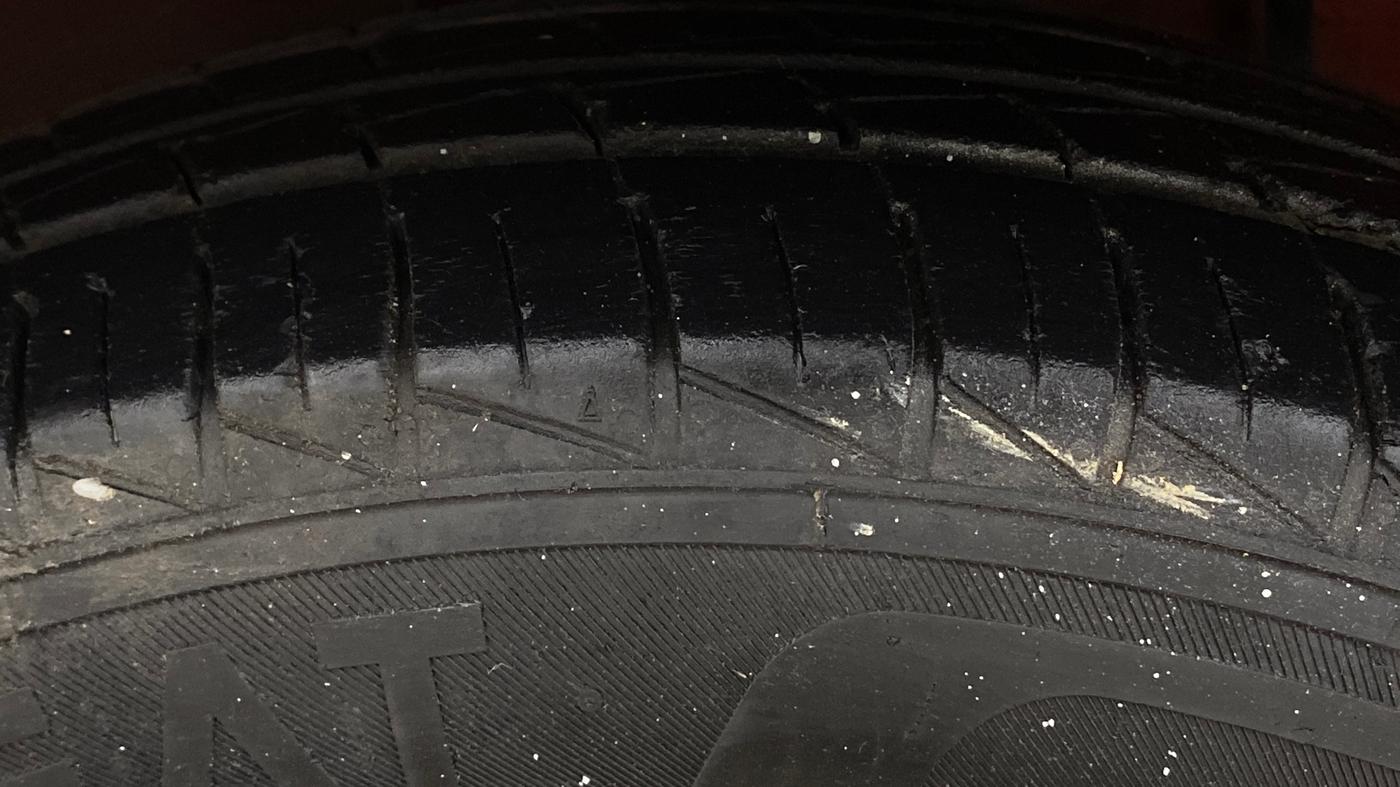 2022 Maruti Alto VXI, Petrol, Manual, 15,617 km, Left Front Tyre Tread