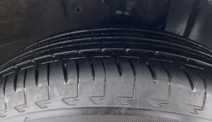 2022 Maruti Celerio VXI d, Petrol, Manual, 2,747 km, Right Front Tyre Tread