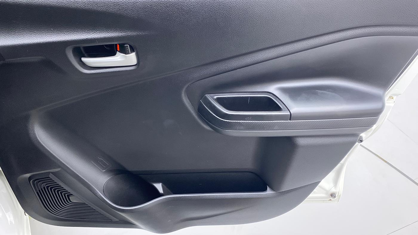 2022 Maruti Celerio VXI d, Petrol, Manual, 2,747 km, Driver Side Door Panels Control