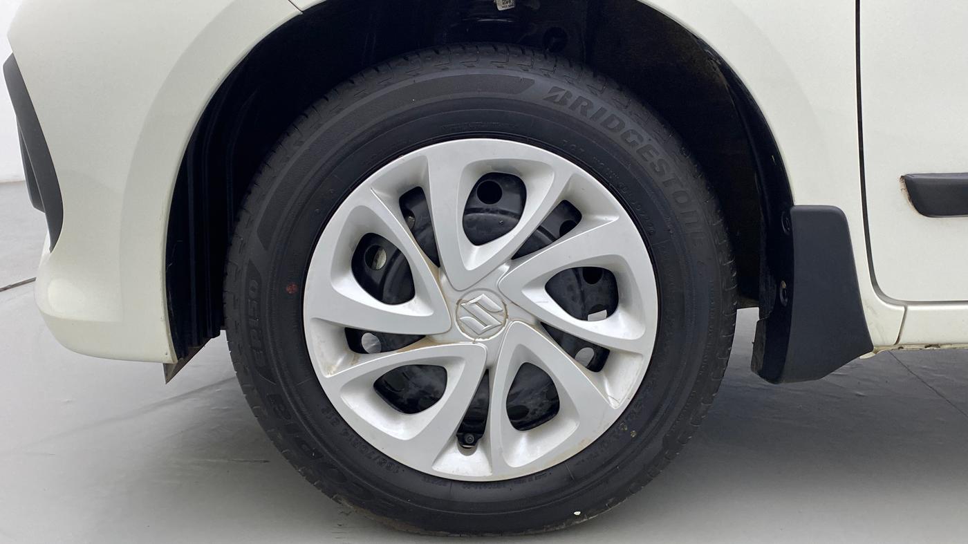 2022 Maruti Celerio VXI d, Petrol, Manual, 2,747 km, Left Front Wheel
