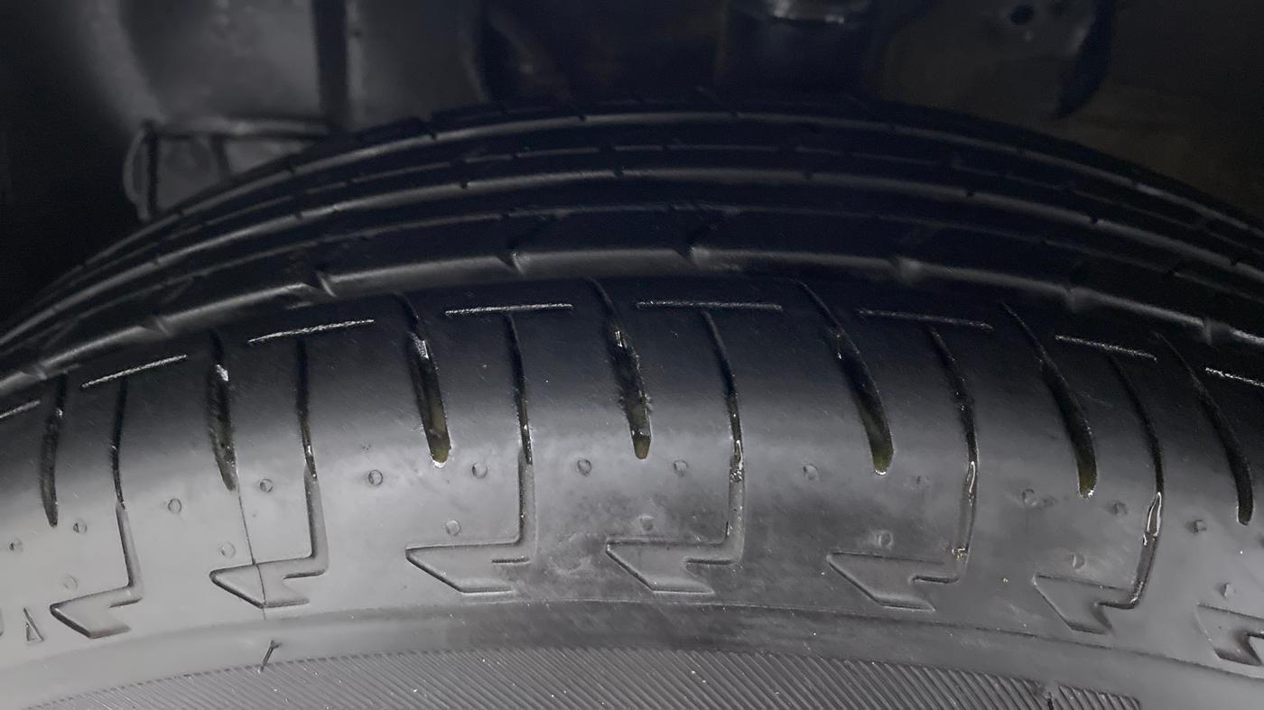 2022 Maruti Celerio VXI d, Petrol, Manual, 2,747 km, Left Front Tyre Tread